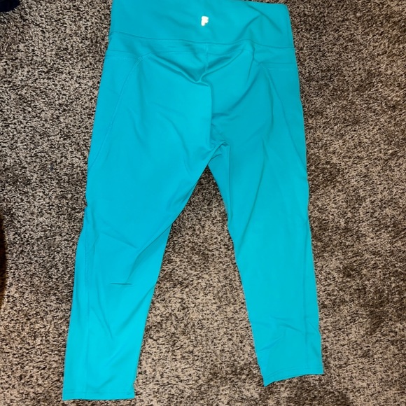 Fila crop leggings w pocket - Picture 2 of 3